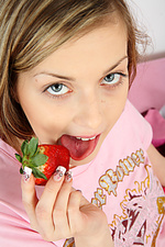 Strawberry, cream & juice