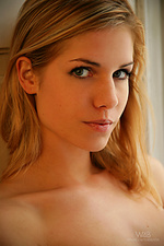 Porn e-zines erotic photos womens