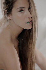 Sex online modeling girl model outdoors